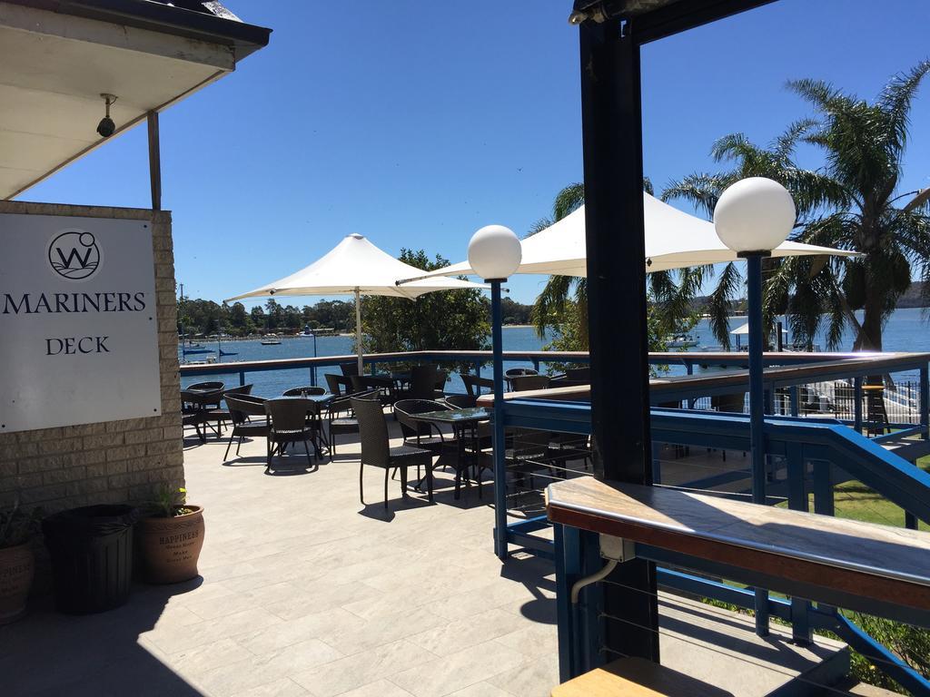 Мотель Mariners On The Waterfront Батманс-Бей Екстер'єр фото